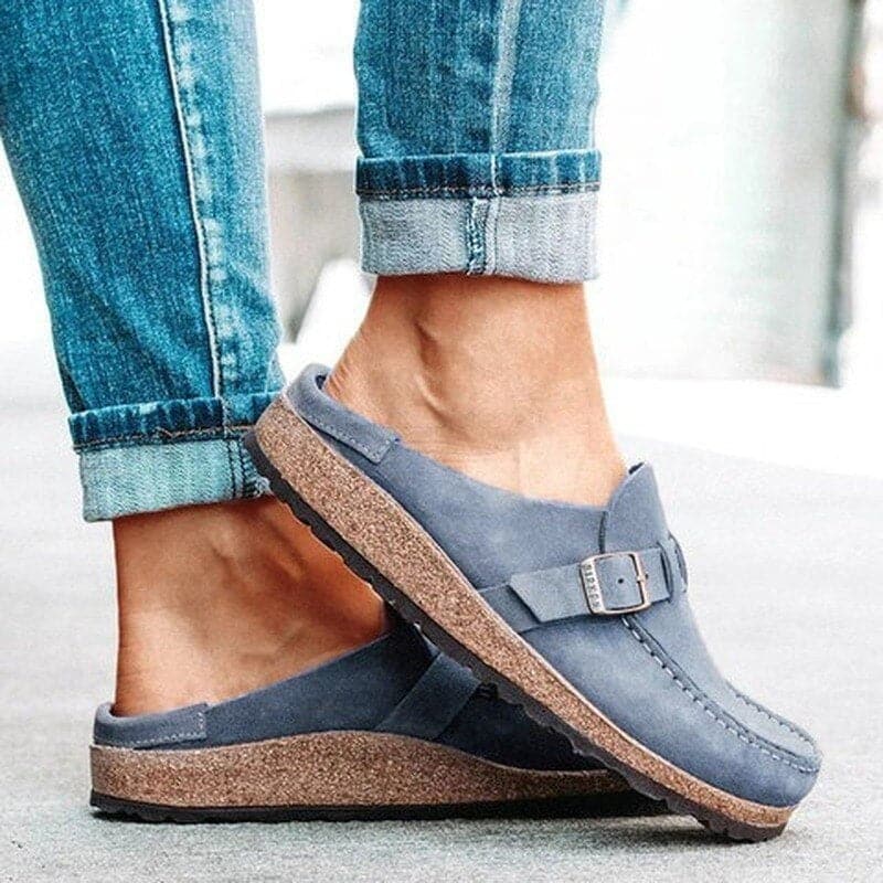 Sofie – Komfortowe damskie klapki z regulowanym paskiem