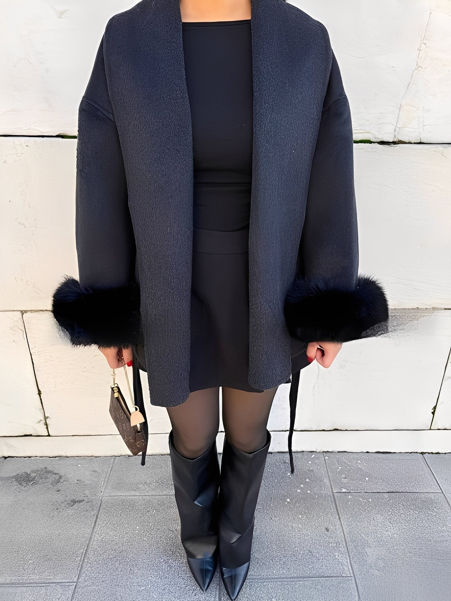 Armani - Ekskluzywny, gustowny damski płaszcz z futrem