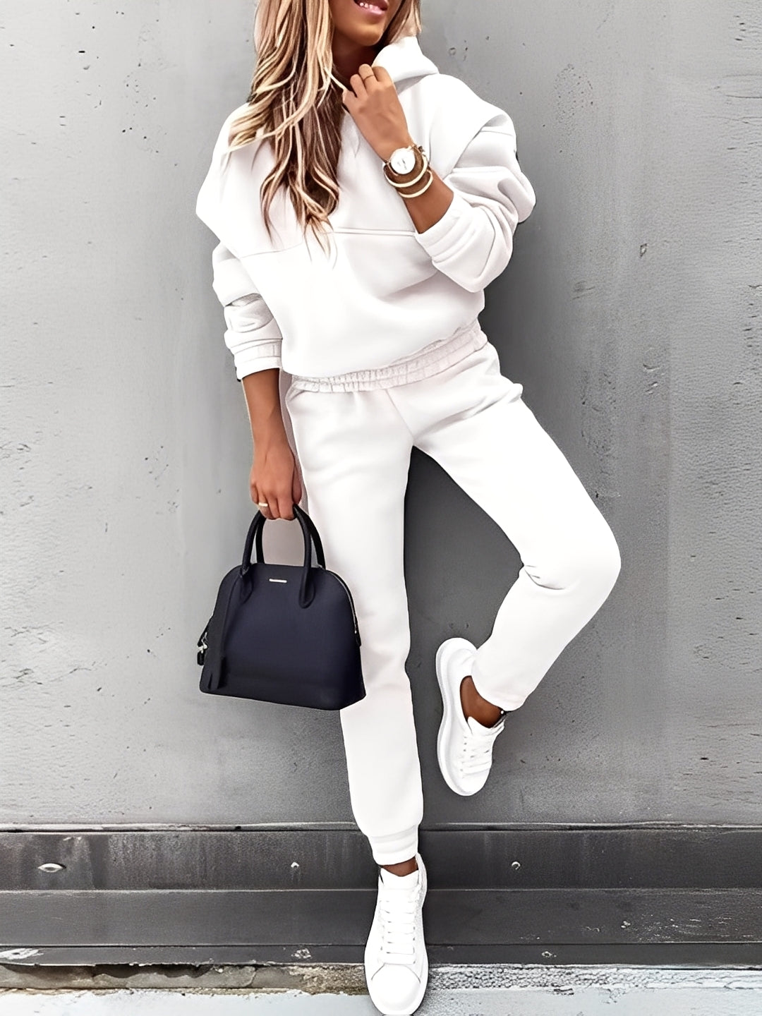 Dianna - Stylowy damski dres z kapturem