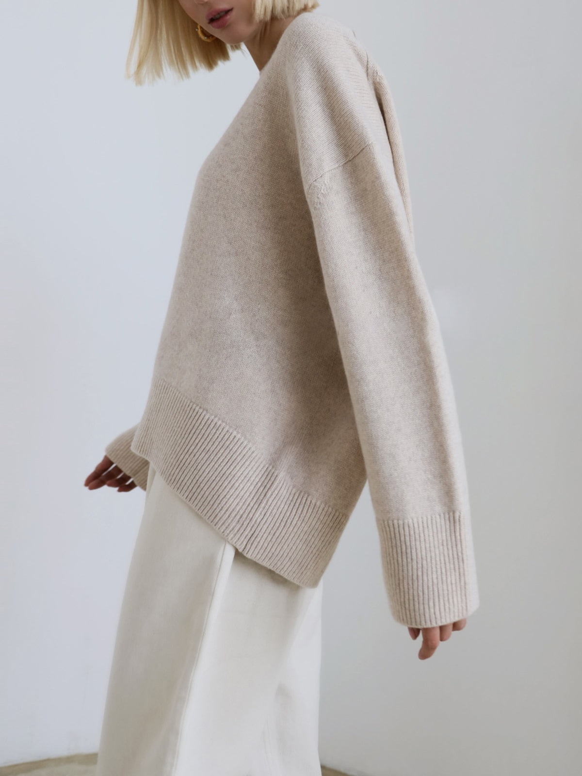 Amara – Oversized Pullover „Cukrowa Wata“