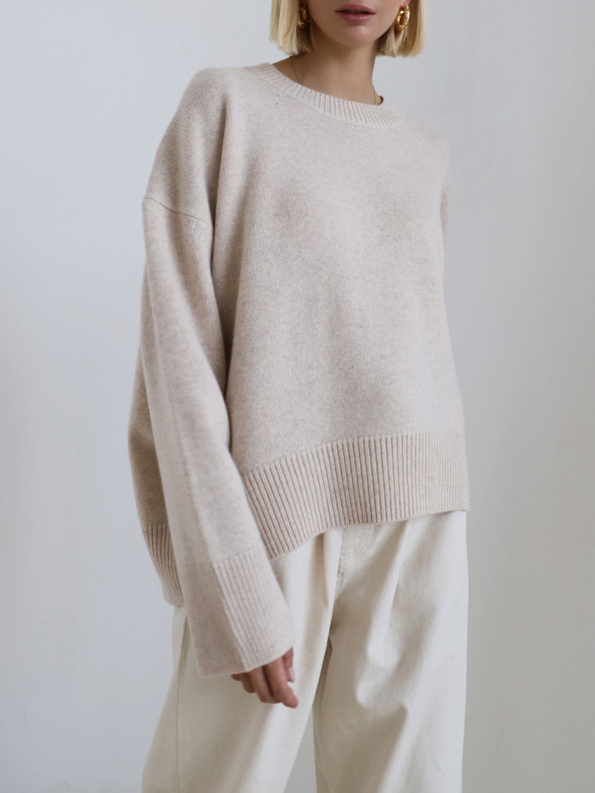 Amara – Oversized Pullover „Cukrowa Wata“