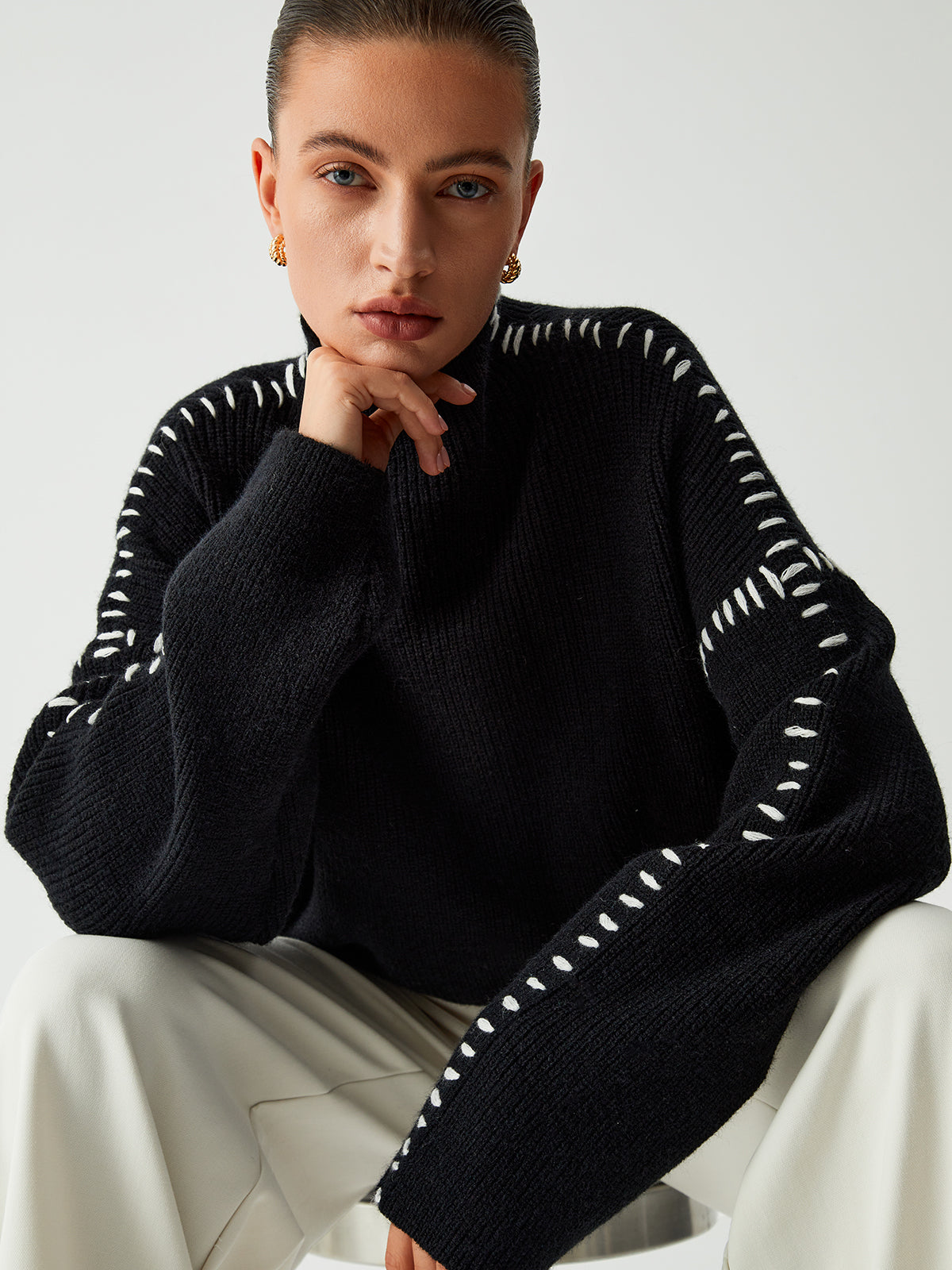 Theresa – Oversized Pullover z Wysokim Kołnierzem