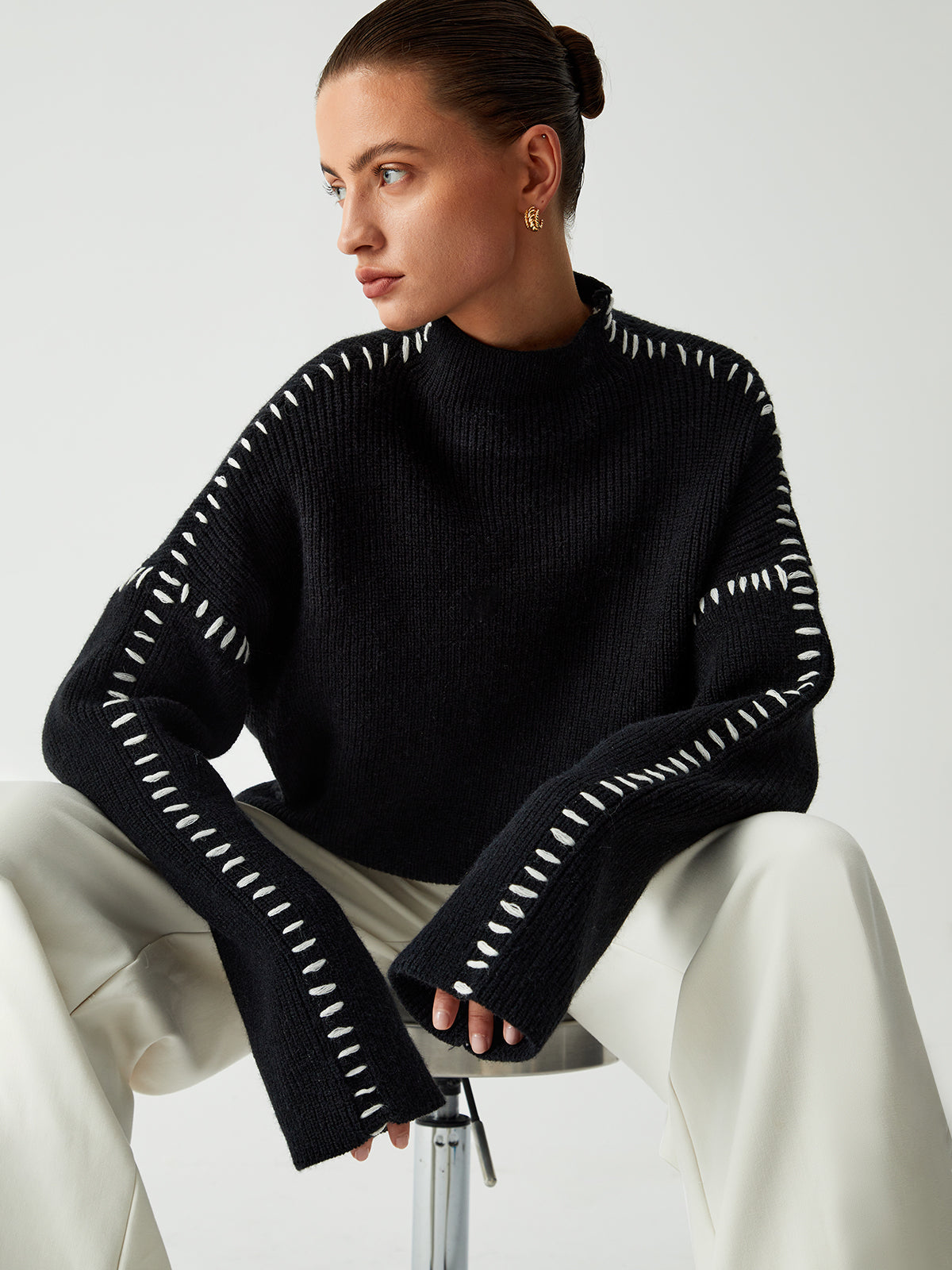 Theresa – Oversized Pullover z Wysokim Kołnierzem