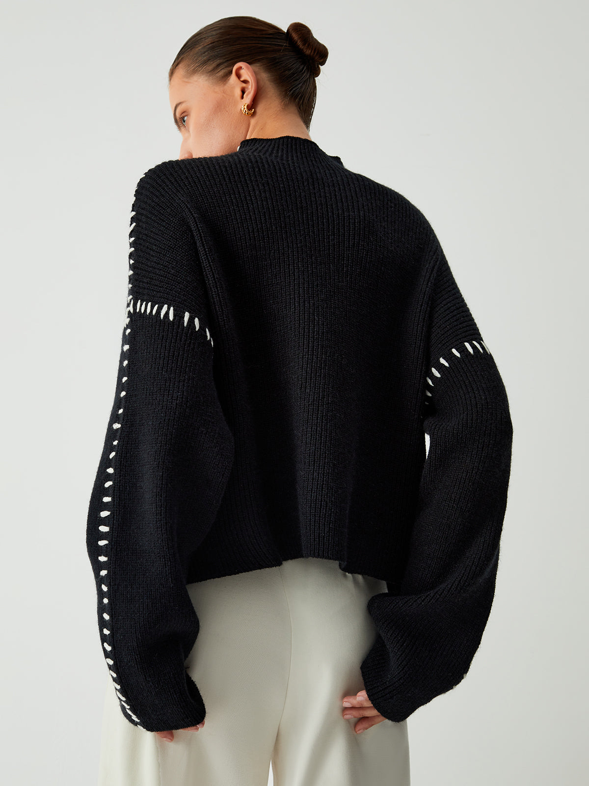 Theresa – Oversized Pullover z Wysokim Kołnierzem