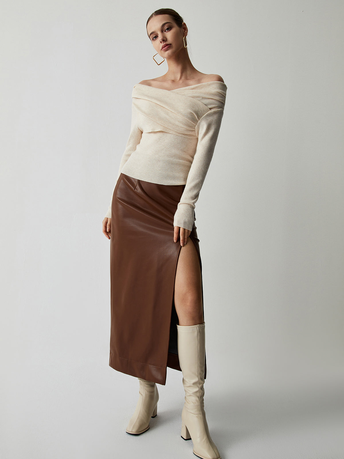 Yasmin – Off-Shoulder Stricktop