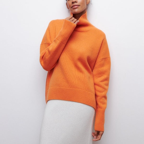 Berenice – Pullover z Wysokim Kołnierzem